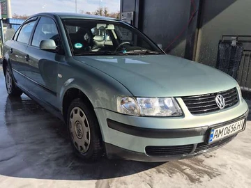 Авто Volkswagen Passat 1999 № 8165416