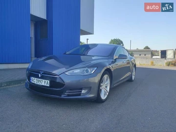 Авто Tesla Model S 2013 № 8165442