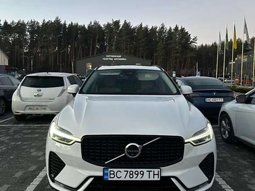 Авто Volvo Xc60 2022 № 8165452