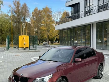 Авто BMW 5 Series 2004 № 8165591