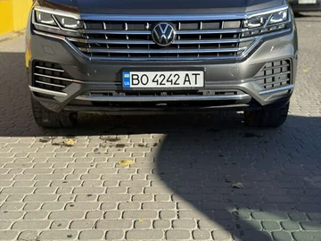 Авто Volkswagen Touareg 2023 № 8165689