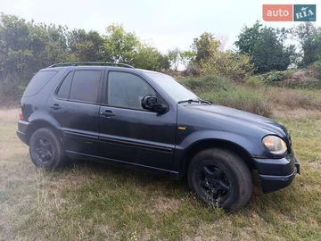 Авто Mercedes M-Class 2001 № 8165700