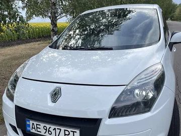 Авто Renault Megane Scenic 2011 № 8165773