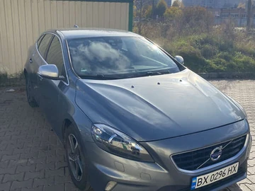 Авто Volvo V40 2015 № 8166014