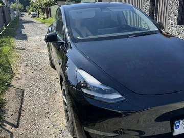 Авто Tesla Model Y 2022 № 8166139