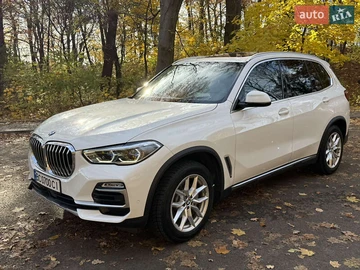 Авто BMW X5 2018 № 8166815