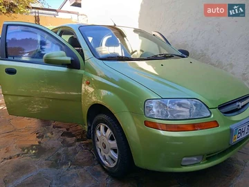 Авто Chevrolet Aveo 2005 № 8166846