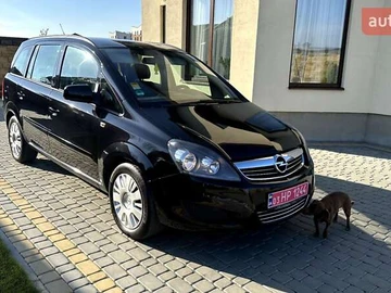 Авто Opel Zafira 2010 № 8167008