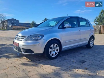 Авто Volkswagen Golf Plus 2005 № 8167010