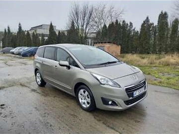 Авто Peugeot 5008 2015 № 8167166
