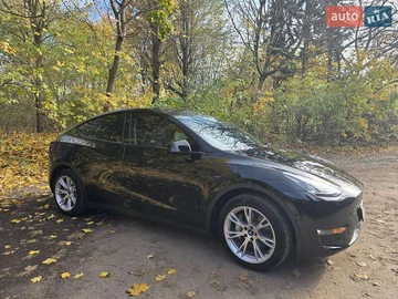 Авто Tesla Model Y 2023 № 8167547