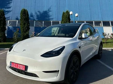 Авто Tesla Model Y 2024 № 8167555