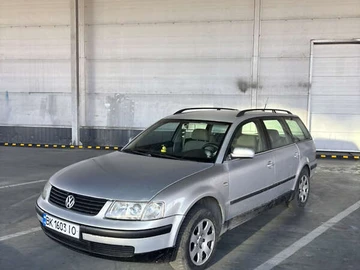 Авто Volkswagen Passat 2000 № 8167684