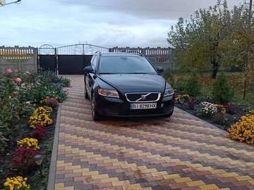 Авто Volvo V50 2010 № 8168014
