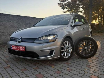 Авто Volkswagen E-Golf 2016 № 8168059