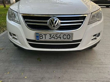 Авто Volkswagen Tiguan 2010 № 8168110