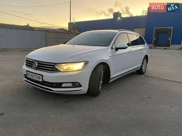 Авто Volkswagen Passat 2017 № 8168198