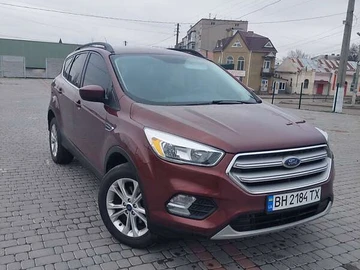 Авто Ford Escape 2018 № 8168214
