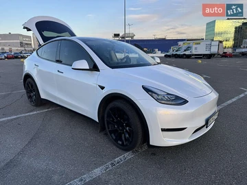 Авто Tesla Model Y 2023 № 8168504