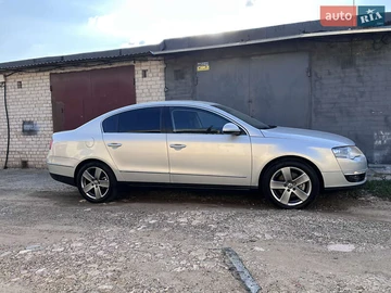 Авто Volkswagen Passat 2009 № 8168899