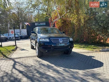 Авто Volkswagen Touareg 2004 № 8168900