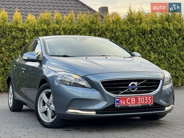 Авто Volvo V40 2013 № 8169136