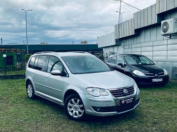 Авто Volkswagen Touran 2009 № 8169501