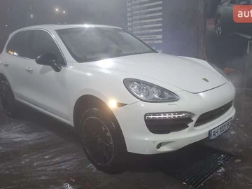 Авто Porsche Cayenne 2011 № 8169783
