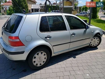 Авто Volkswagen Golf 2002 № 8170112