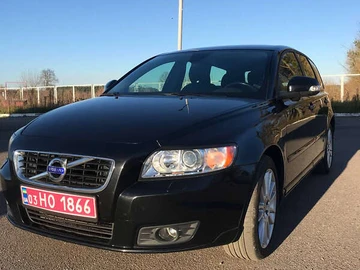 Авто Volvo V50 2011 № 8170270