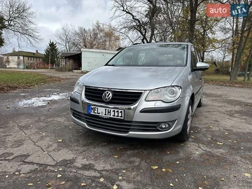 Авто Volkswagen Touran 2010 № 8170881