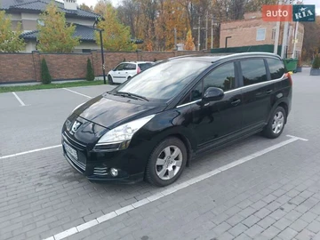 Авто Peugeot 5008 2011 № 8170908
