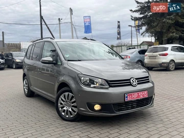 Авто Volkswagen Touran 2010 № 8170924