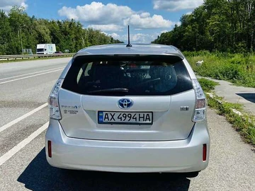 Авто Toyota Prius V 2012 № 8170953