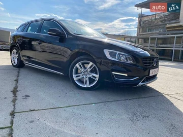 Авто Volvo V60 2013 № 8170983