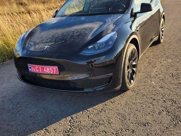 Авто Tesla Model Y 2023 № 8171031