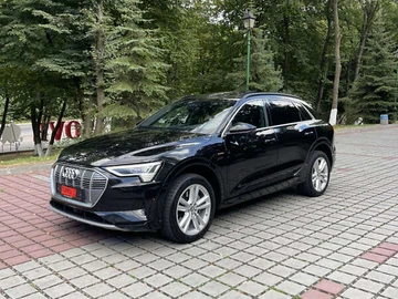 Авто Audi E-Tron 2019 № 8171058