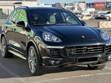 Авто Porsche Cayenne 2015 № 8171255