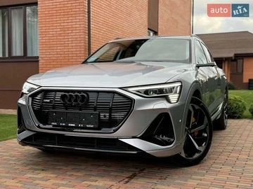 Авто Audi E-Tron 2022 № 8171261