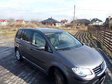 Авто Volkswagen Touran 2009 № 8171705
