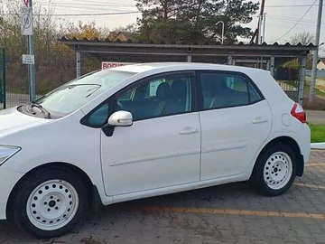 Авто Toyota Auris 2010 № 8171719