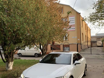 Авто Audi A4 2017 № 8172001