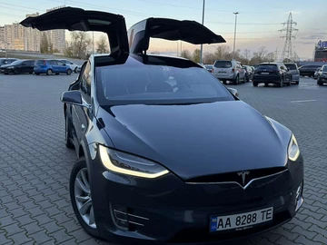 Авто Tesla Model X 2017 № 8172081