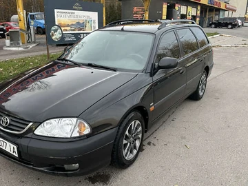 Авто Toyota Avensis 2001 № 8172205