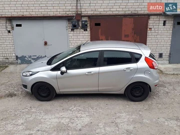 Авто Ford Fiesta 2015 № 8172448
