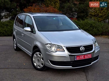 Авто Volkswagen Touran 2009 № 8172462