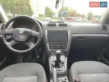 Авто Skoda Octavia 2010 № 8172603
