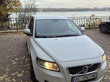 Авто Volvo V50 2011 № 8172754