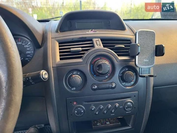 Авто Renault Megane 2006 № 8173390