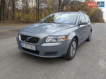 Авто Volvo V50 2009 № 8173448